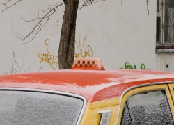 Кисловодский таксист сбил женщину на пешеходном переходе