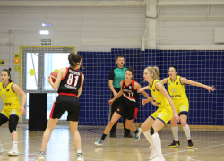 Все решилось в последней четверти: баскетболистки «Ставропольчанки» проиграли в Подмосковье