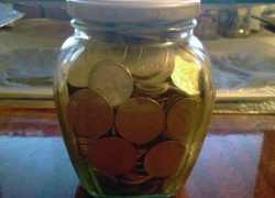 Сборщик мебели украл банку с деньгами на Ставрополье