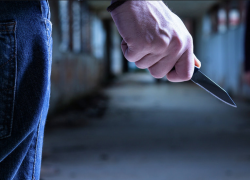 На Ставрополье мужчина угрожал ножом убить женщину