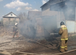 Пожар произошел в садовом товариществе Ставрополя
