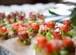 Более полумиллиона рублей на фуршет с канапе и коллекцией сыров потратит дума Ставрополья