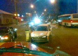 Пострадавшего госпитализировали после столкновения грузовой "Газели" и "Тойоты-Камри" в Железноводске