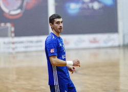 Иван вернулся в строй: гандболист ставропольского «Виктора» отправился с командой в Санкт-Петербург