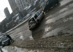 Авария на Киринском мосту в Ставрополе попала на видео