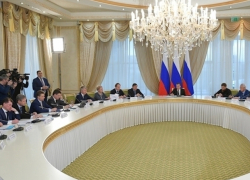 «Тема с довольно сложной историей»: Медведев рассказал о ситуации на рынке труда Северного Кавказа