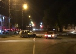 Водитель «двенадцатой» с месячным стажем вождения врезался в «девятку» на Ставрополье - двоих госпитализировали