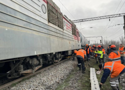 Из-за схода локомотива в Ростовской области поезд из Москвы в Кисловодск задерживается