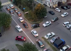 Новая разметка ограничила повороты на Рогожникова и Тухачевского в Ставрополе