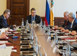 Губернатор Владимиров "перекроил" министерства и назначил новых министров после громкого коррупционного скандала