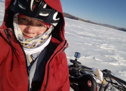 Ставропольская велосипедистка прибыла на Байкал