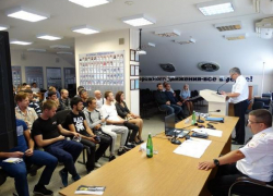 Таксисты Ставрополя сдали экзамен по ПДД