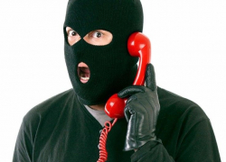 Более 20 ставропольцев пострадали на выходных от мошенников