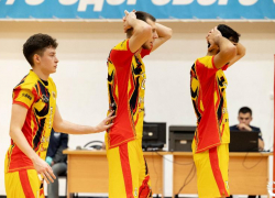 Два фиаско и один разгром: ставропольские волейболисты потеряли очки в Костроме 