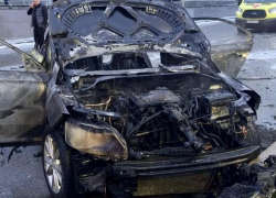 Мужчина пострадал при возгорании машины на Кулакова в Ставрополе