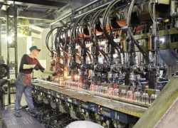 Тысяча ставропольцев рискуют потерять работу из-за критической ситуации на стеклотарных заводах Новоалександровского и Красногвардейского районов