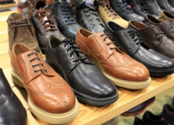 В Ставрополе женщина пыталась похитить из магазина 5 пар обуви