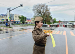 На дороги Невинномысска вышли регулировщицы Победы