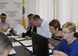 Избирком зарегестрировал еще двух кандидатов на выборы губернатора Ставрополья