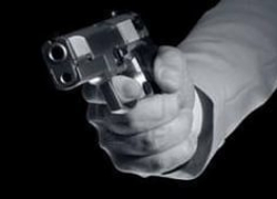 В ходе конфликта в Кисловодске мужчина с пистолетом ранил оппонента в ноги