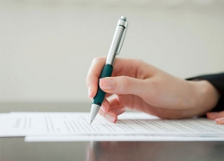 Глава минобра КЧР отказалась принять приглашение на заседание Думы