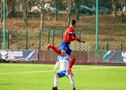 «Красно-синяя «армия уходит в отрыв: подводим итоги 19 футбольной недели на юге России