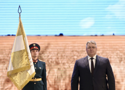 На инаугурации Владимиров предложил внедрить теорию шести рукопожатий из фильма «Елки»