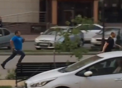 Повздорившие водители устроили погоню со стрельбой в Юго-Западном районе Ставрополя и попали на видео