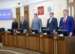 В Ставропольской думе дали старт предвыборной кампании и обсудили губернатора