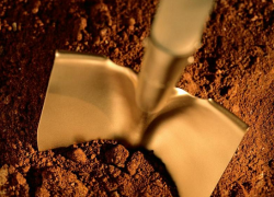 На Ставрополье грабитель закопал часть украденных денег