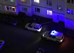 На юге Ставрополя женщина выпала из окна