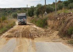 Из-за селевых потоков перекрыли дорогу в Кировском районе
