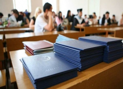 "Липовые" дипломы о среднем профессиональном образовании выдавала директор техникума на Ставрополье 