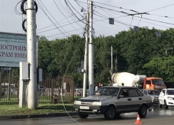 Обрыв троллейбусного провода создал большую пробку на Кулакова в Ставрополе