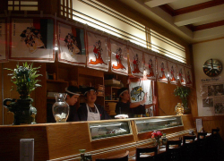 Житель Ставрополя устроил дебош в суши-баре и угрожал посетителям, размахивая ножом