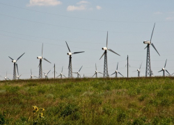 Ветряными мельницами хотят заставить поля на Ставрополье