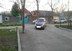 Самодельный мотоцикл и "Приора" столкнулись в Пятигорске