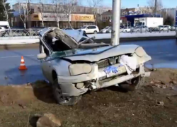 В Ставрополе водитель-лихач попал в реанимацию после столкновения с ЛЭП