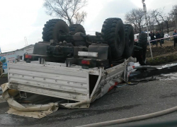 Гумконвой МЧС попал в ДТП в Невинномысске