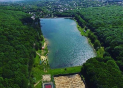 В Ставрополе на Комсомольском озере уложат газон за 42 миллиона рублей