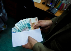 Начальник отдела УФМС в Георгиевском районе пойман на взятке