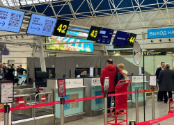 Пятнадцать рейсов ушли на запасные аэродромы Минвод и других городов из Сочи