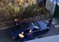 Очевидцы сняли на видео спасение ребенка в Кисловодске