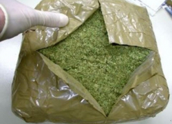  Почти килограмм наркотиков изъяли полицейские у дилера на Ставрополье