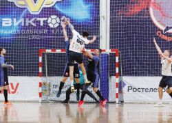«Нахимичили»: волгоградские гандболисты сенсационно победили в Ставрополе 