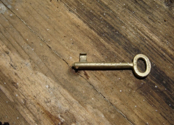 Грабители в Невинномысске дважды за месяц обокрали одну и ту же квартиру 