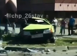 Страшная авария с двумя "легковушками" произошла в центре Ставрополя