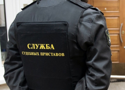 Замначальника отдела судебных приставов помог знакомому избежать двухмиллионного штрафа на Ставрополье