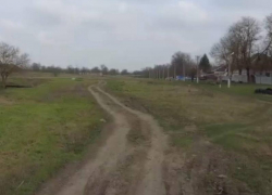 Александр Бастрыкин взял на контроль проверку информации о разбитой дороге в хуторе Ставрополья