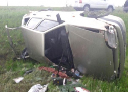 Рассеянный водитель потерял бдительность и перевернул машину на дороге Ставропольского края